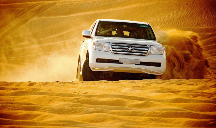 Desert Safari Dune bashing In Dubai